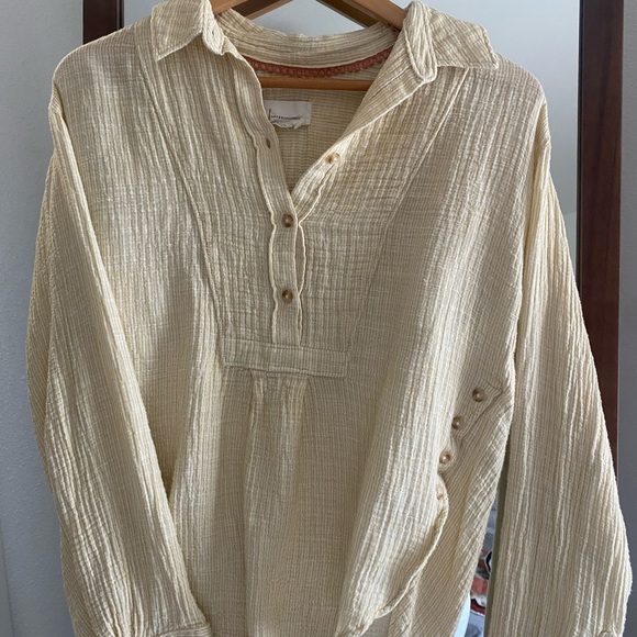 Anthropologie Tops - Anthropologie Women’s Beige Textured Button-Down Shirt